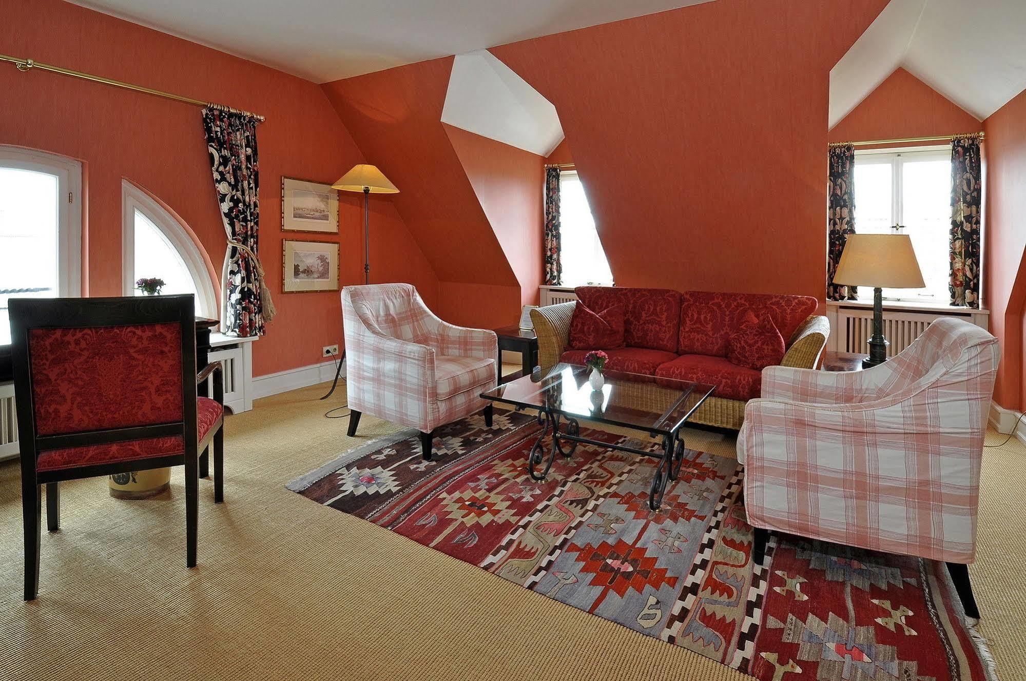 Herrenhaus Von Loew Bad Nauheim Esterno foto
