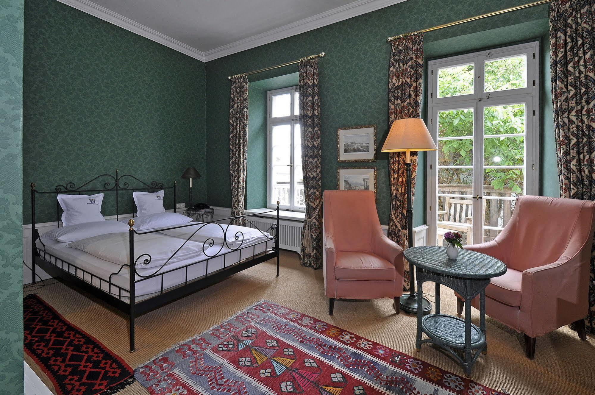 Herrenhaus Von Loew Bad Nauheim Esterno foto
